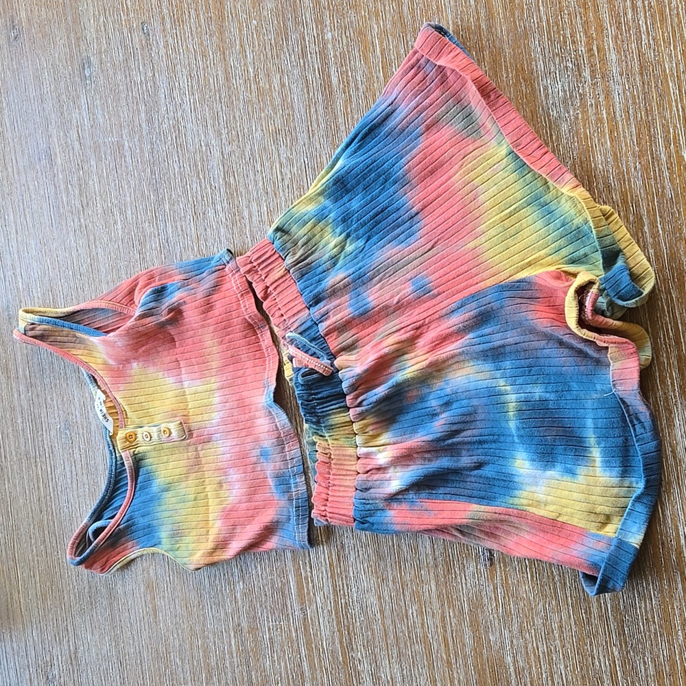 BOGO Shein 2-piece Girls Set 11-12 Tie Dye Shortd cropped tank top